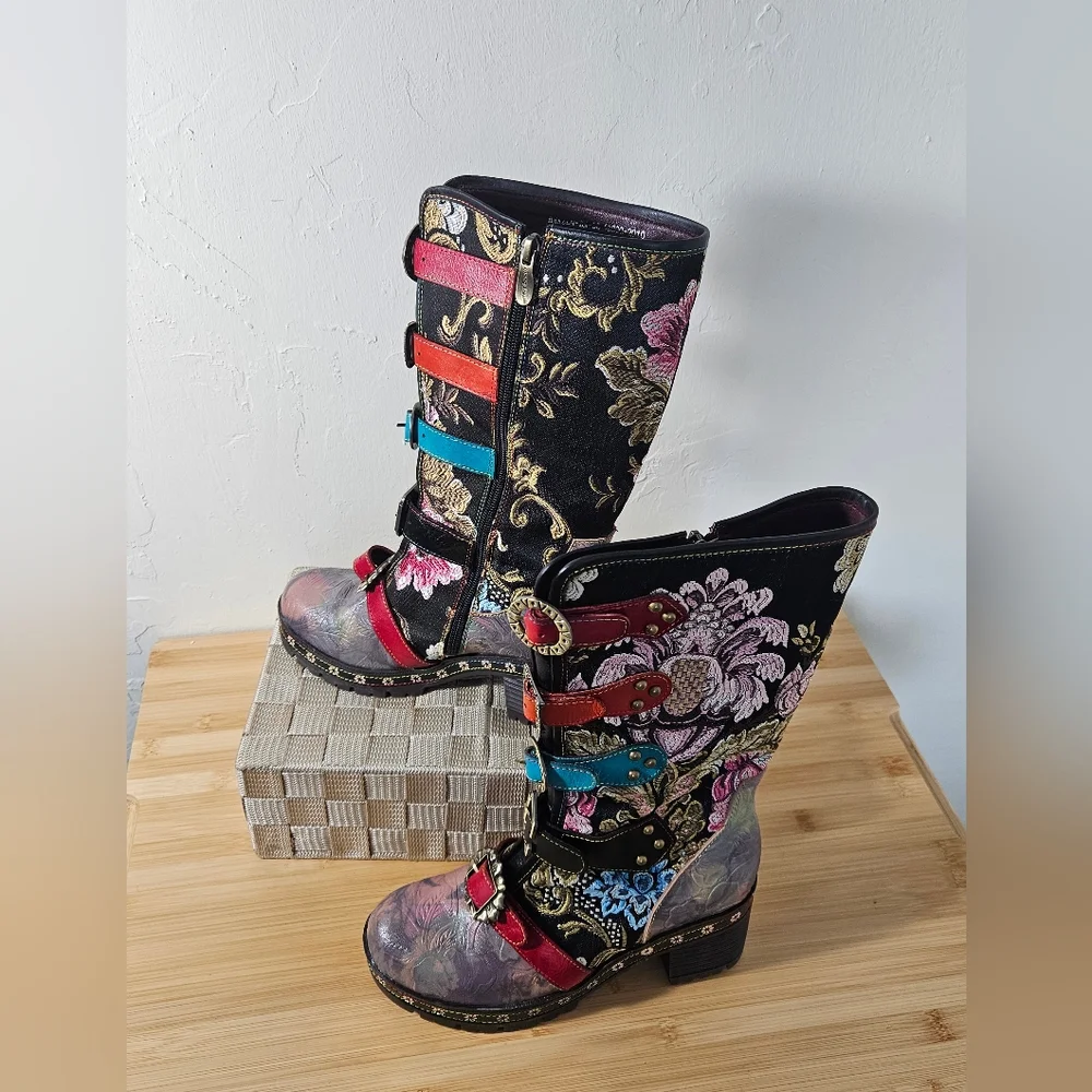 NIB!  L' ARTISTE BY SPRING STEP Floral Heeled Boots, Women's Size 7.5-8 M/ EU 38 - Picture 3 of 12